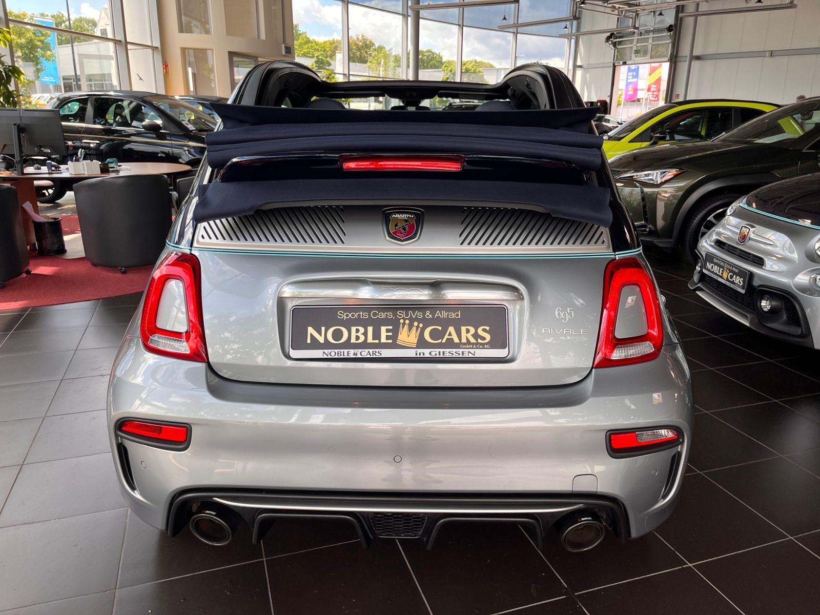 Fahrzeugabbildung Abarth 695C Rivale  Automatik XENON LEDER ALU
