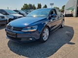 Volkswagen Jetta VI Comfortline - Volkswagen Jetta mit Benzin-Antrieb: Limousine, Automatik
