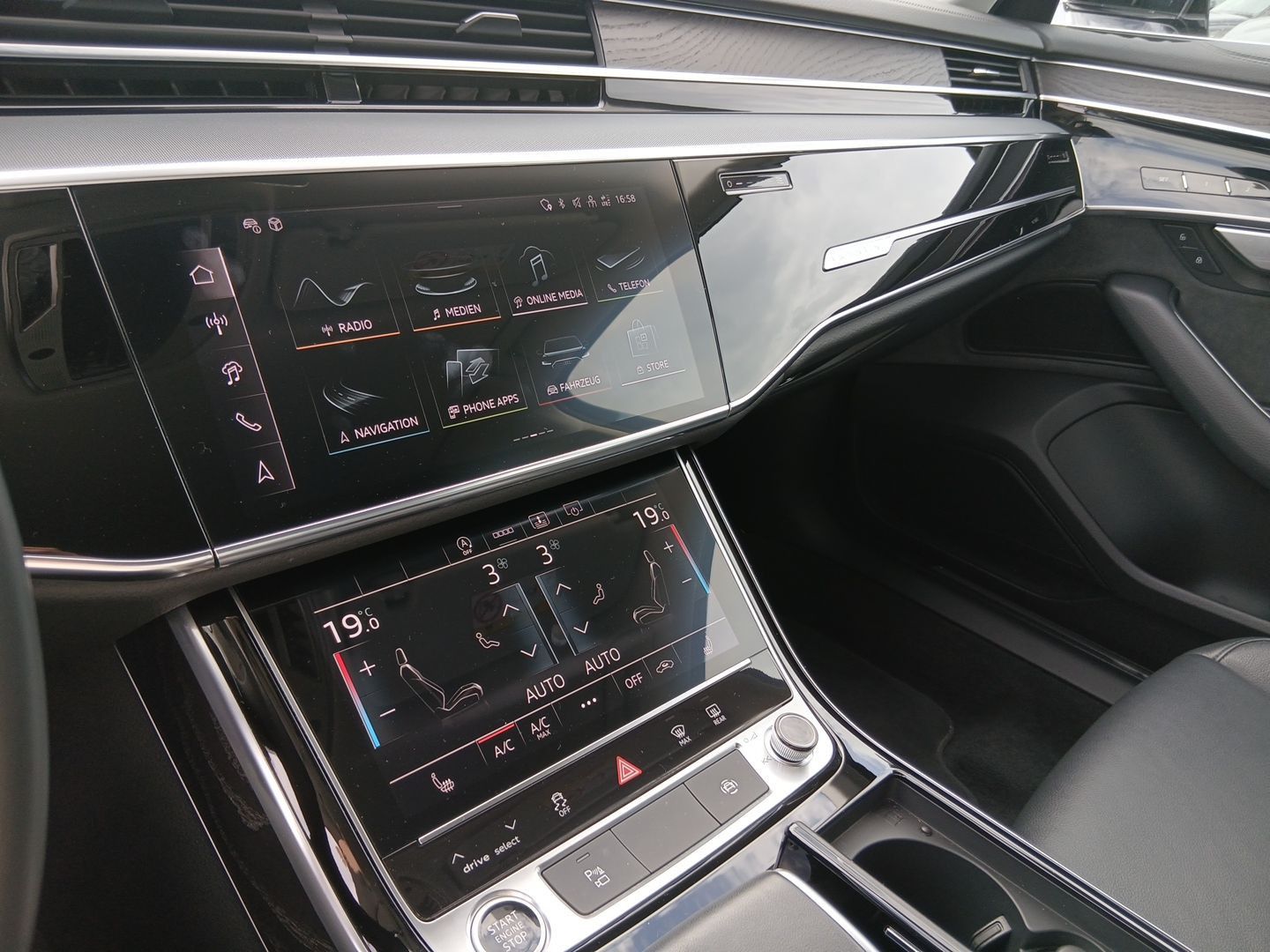 Audi A8 - Bild 18