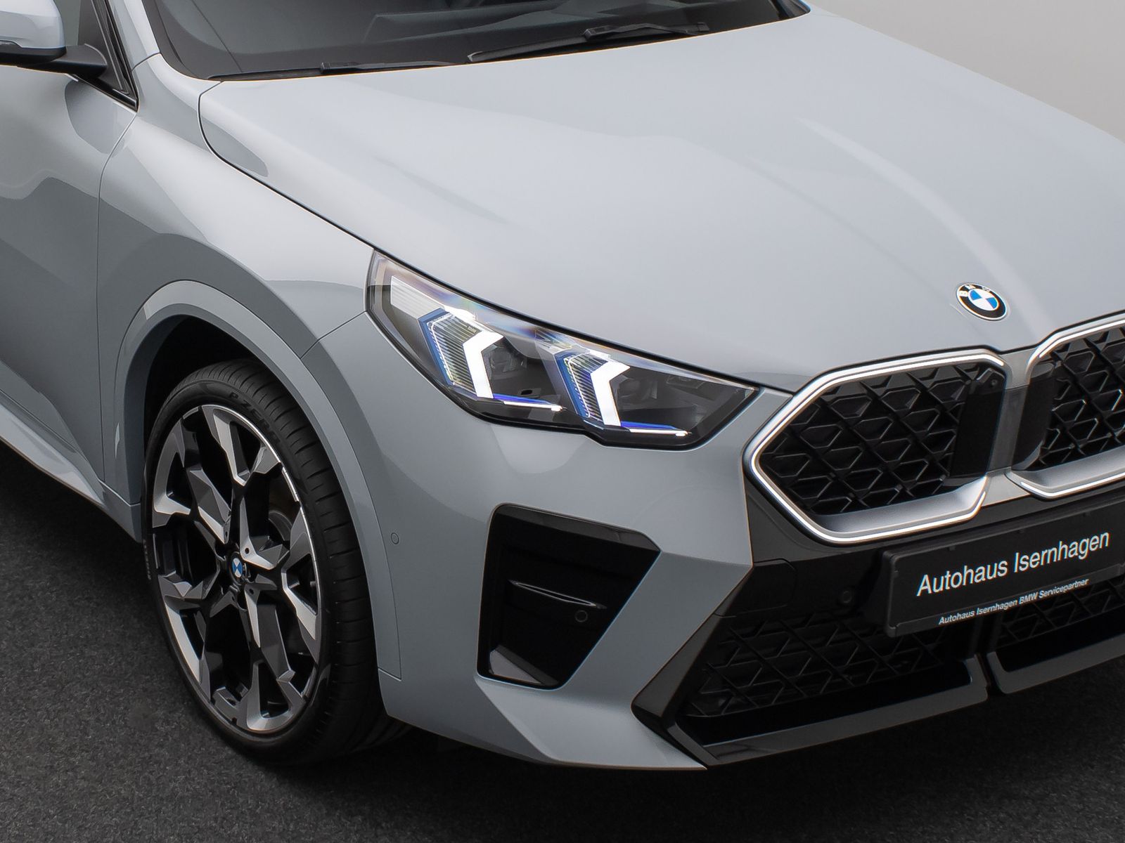 Fahrzeugabbildung BMW X2 sD20i M Sport 360°H/K HUD DAB Panorama 21Zoll