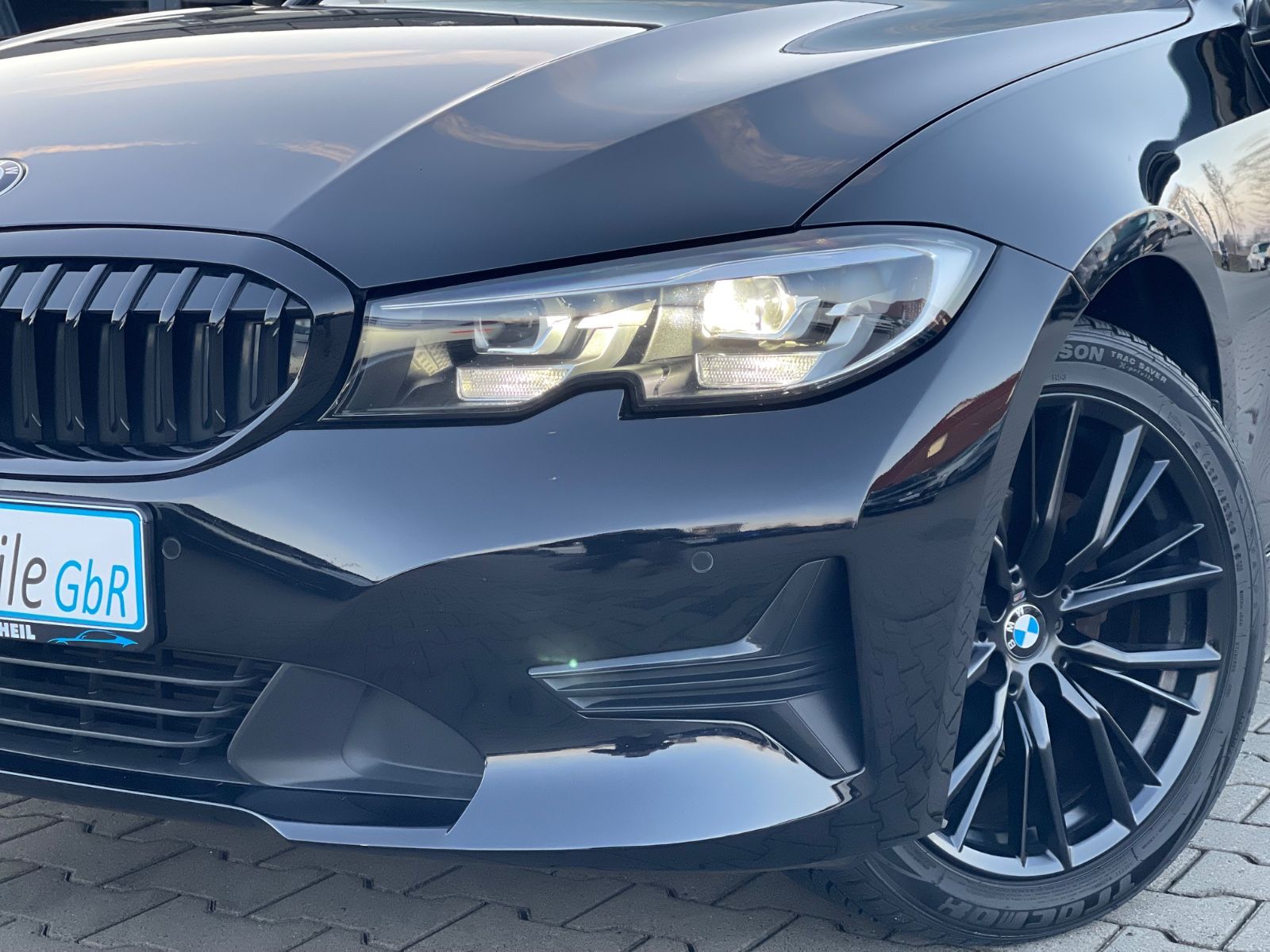 BMW 318 i Limousine Advantage Heckspoiler M-Felgen foto 3