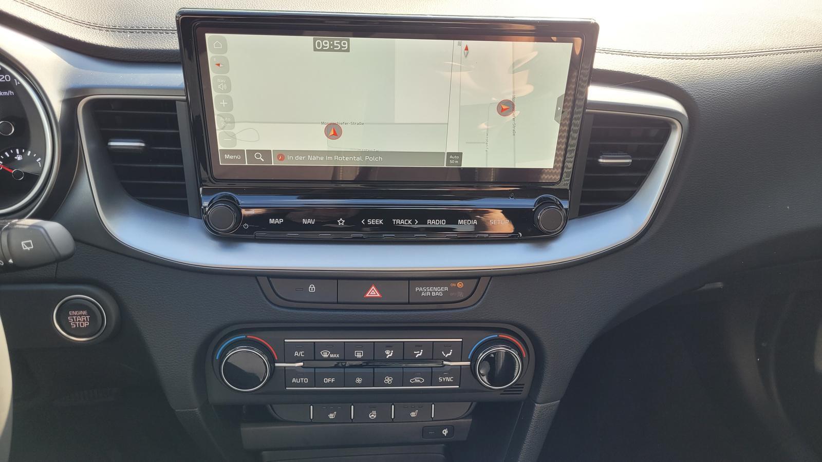 Kia Ceed SW Top*LED*Navi*Shzg*Lhzg*PDC*Cam*17"