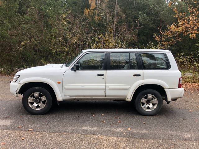 Nissan Patrol y61 3.0