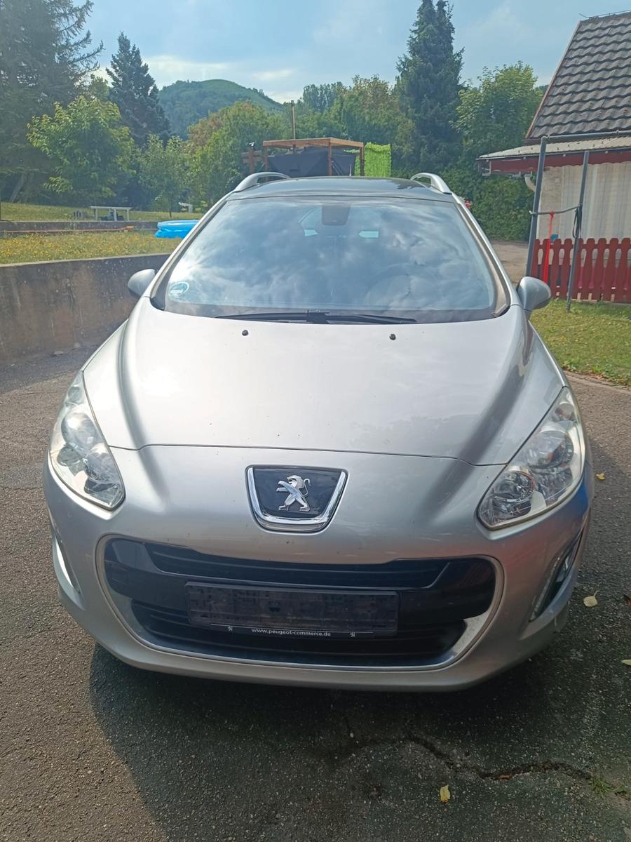 Peugeot 308 2013 — photo 6
