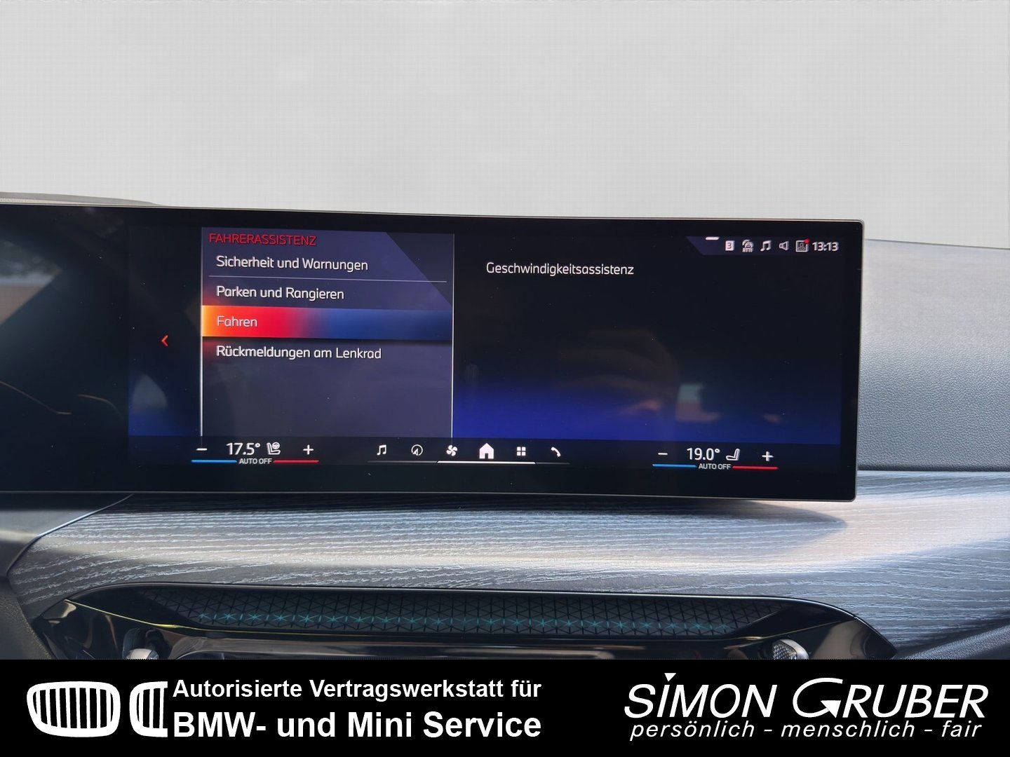 Fahrzeugabbildung BMW 330e Touring M Sport Live Prof Innovation HUD