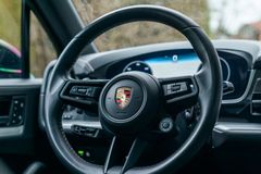 PORSCHE Cayenne S/ 1. HD./ LUFT/ BURMESTER/ INNODRIVE PORSCHE Cayenne S/ 1. HD./ LUFT/ BURMESTER/ INNODRIVE