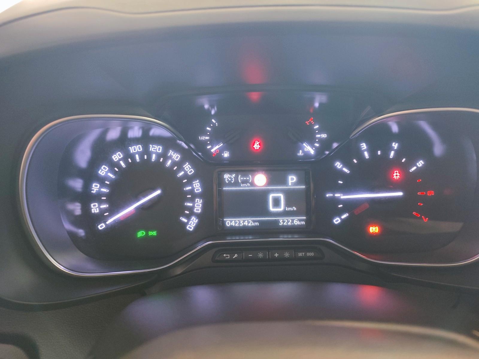 Citroën Berlingo Rip Curl M Aut./Navi+Cam/Panoramadach
