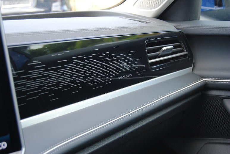 Volkswagen Passat 1.5 eHybrid DSG Elega.AHK.Navi-Max.HUD foto 20