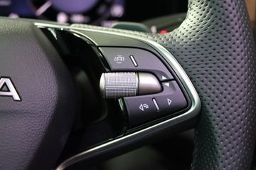 Skoda Kodiaq 1.5 TSI AHK 7-Sitze Leder Pano