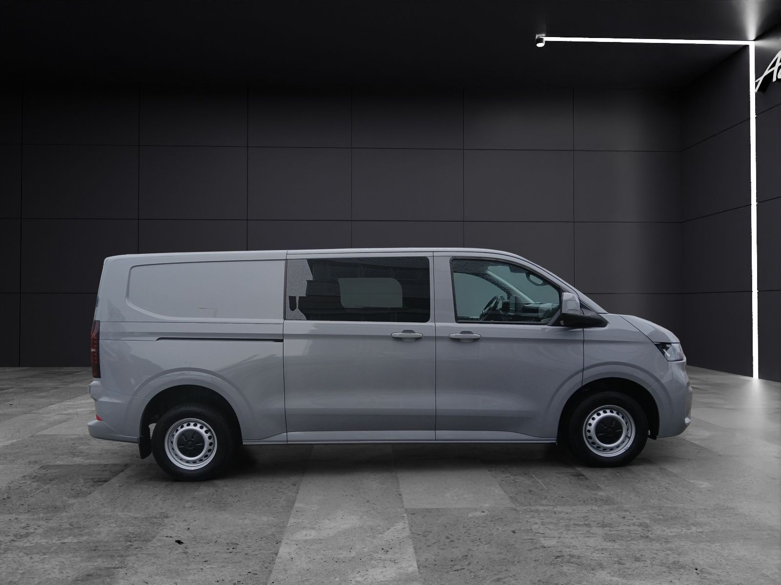 Fahrzeugabbildung Volkswagen T7 Transporter TDI Kasten Plus LR Kabine 5-Si RF