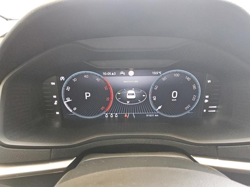 Karoq 2.0 TDI Tour, AHK, Navi, RearView, Kessy D