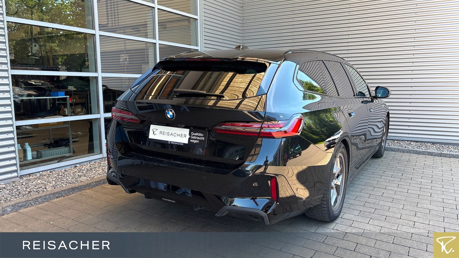 BMW 520d A xDrive Tou M-Sport PRO AHK DA ACC PAProf foto 2