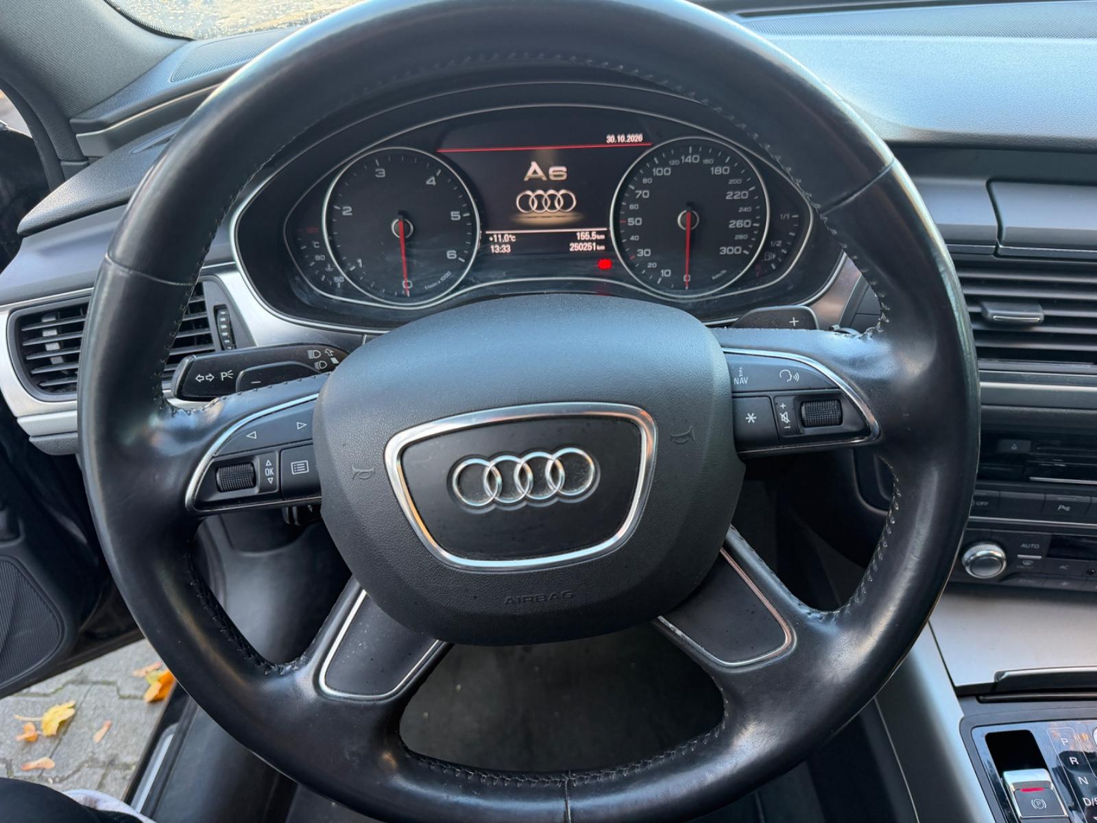 Audi Quattro 2012 — photo 10