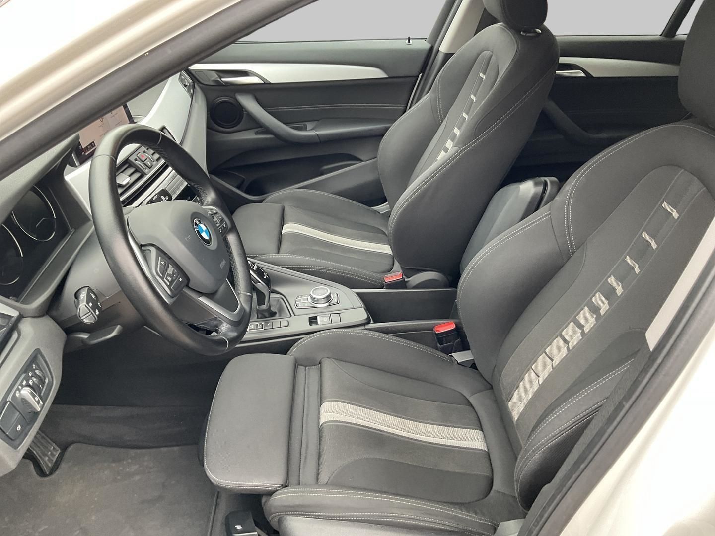 BMW X1 sDrive18d Aut Navi LED DAB SHZ PDC Klimaaut foto 9