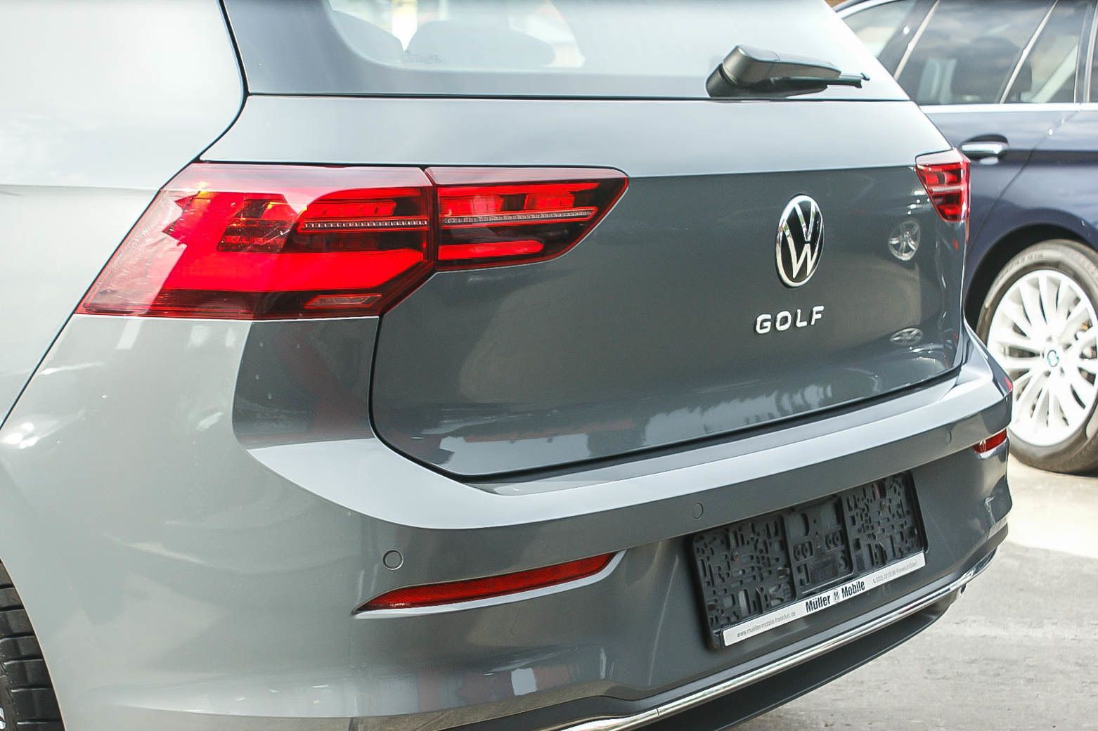 Fahrzeugabbildung Volkswagen Golf VIII 1.5 TSI ''1st EDITION'' PANORAMA VIRTU