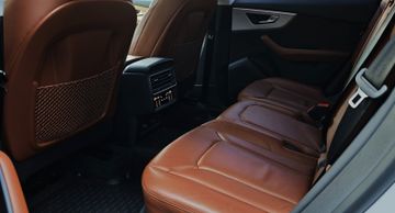 Audi Q8 - 10