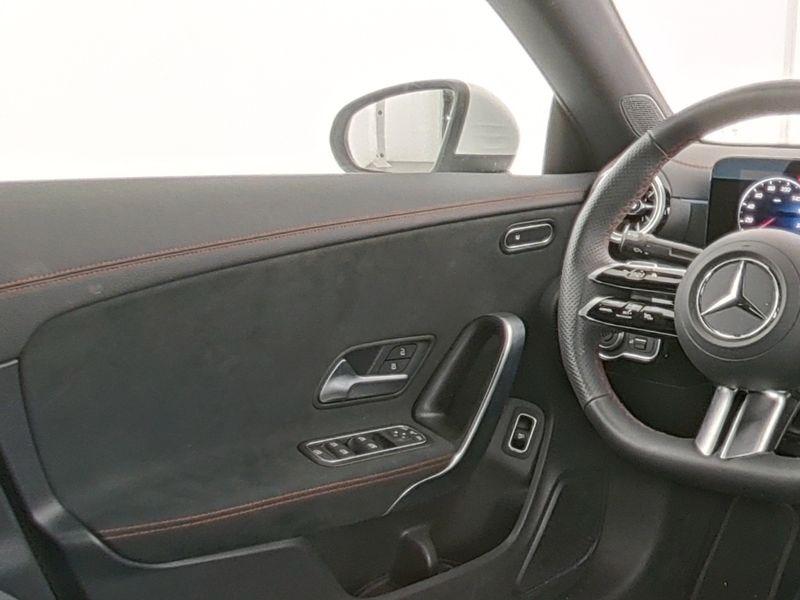 Mercedes-Benz CLA Coupé AMG AMG/LED/WP/KEYL./RFK, миниатюра 3