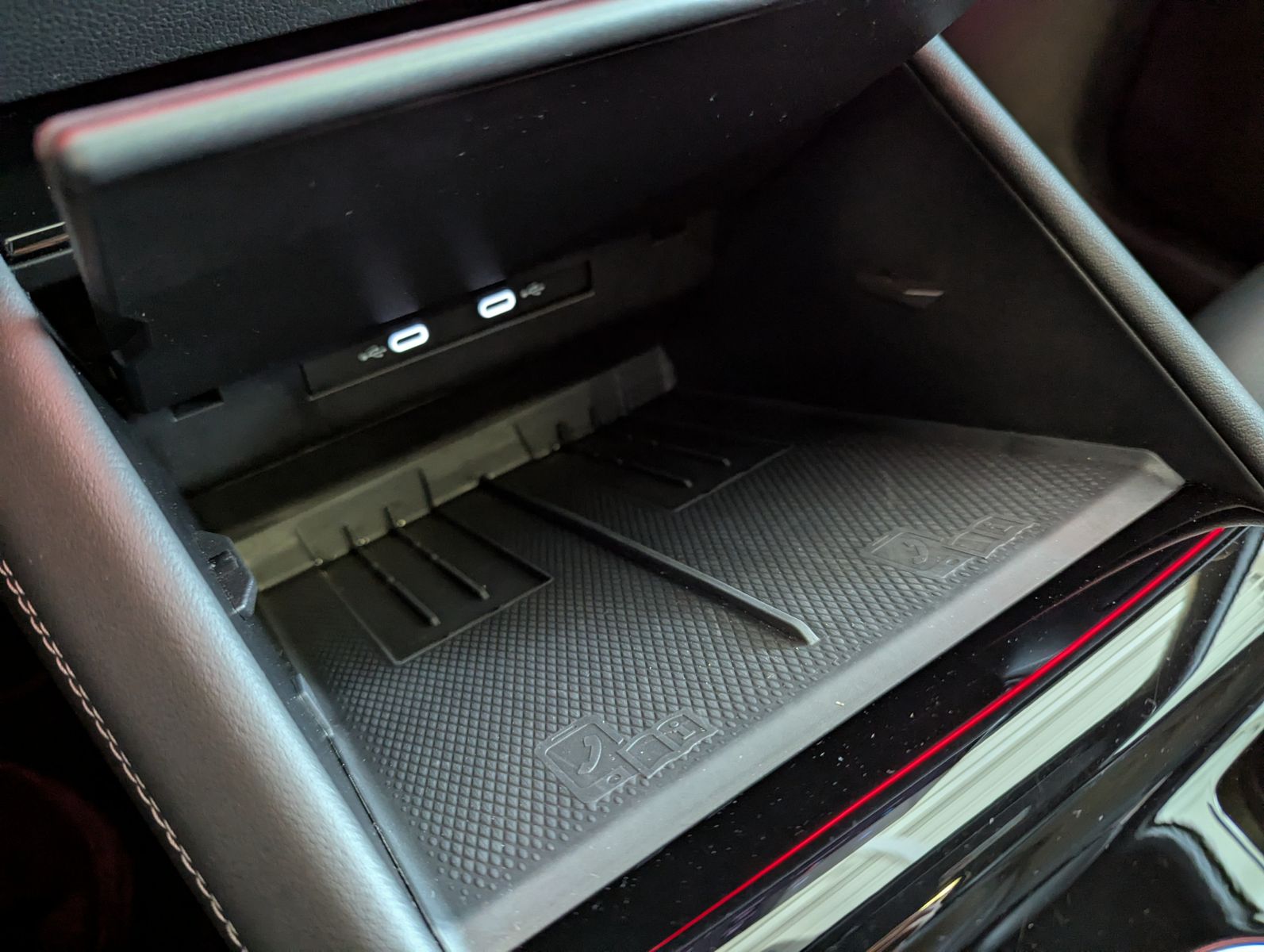 VW Tayron 2.0 R-Line Leder Launch Pano Black AHK 20 - Image 29