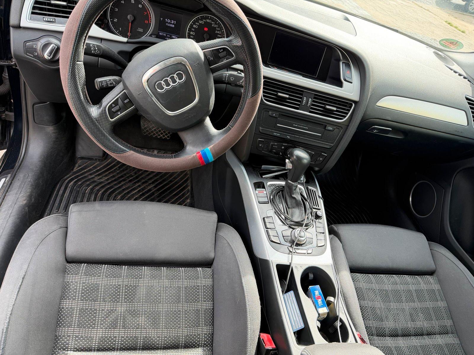 Audi A4 2009 — photo 7