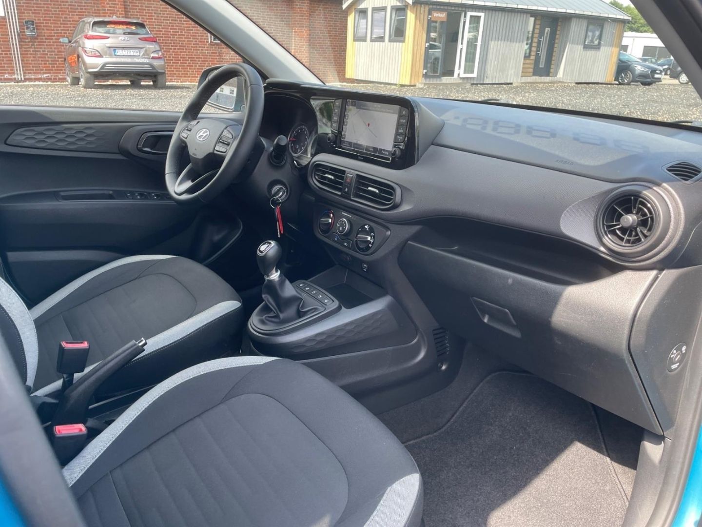 Fahrzeugabbildung Hyundai i10 1.2 Intro Edition Navigation Rückfahrkamera