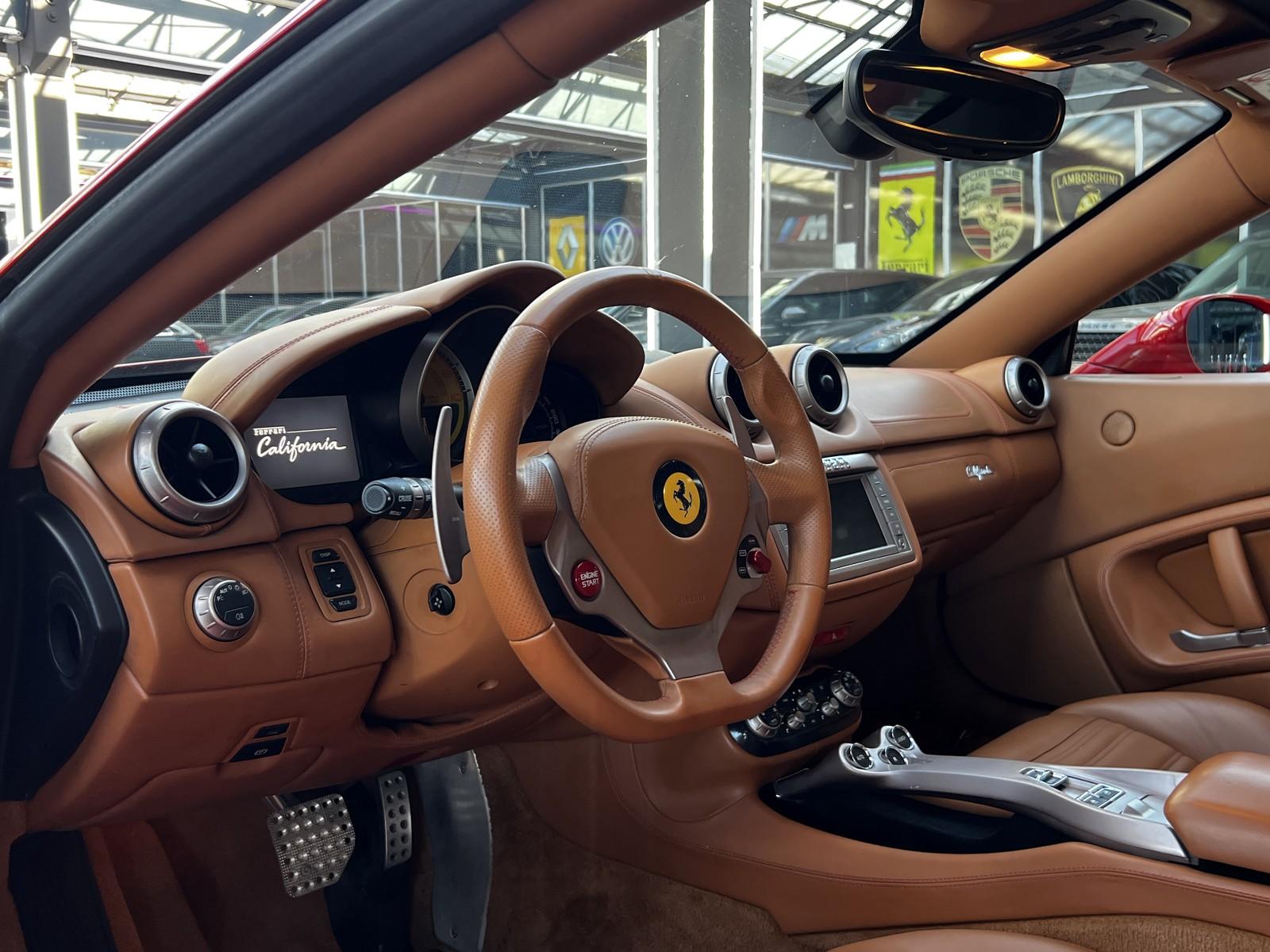 FERRARI CALIFORNIA F1 CAM / GPS / LED / | 489 ch | BVA