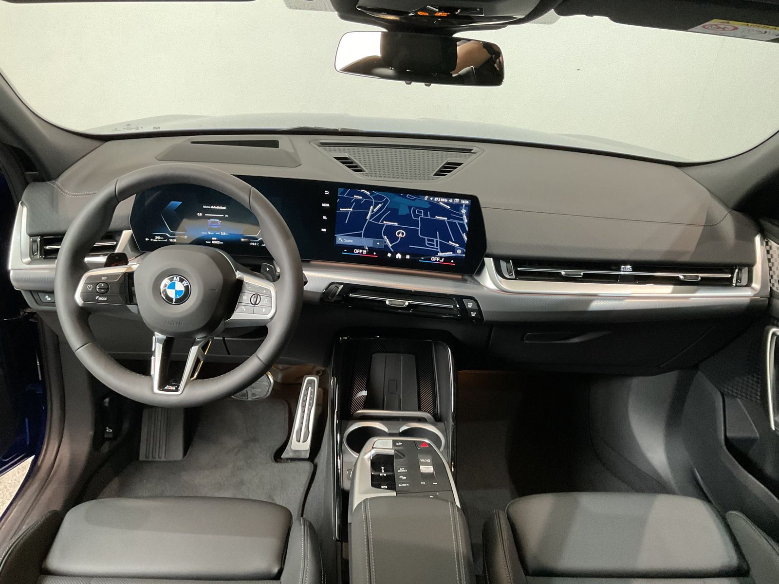Fahrzeugabbildung BMW X2 sDrive20i 20" LMR, Komfortzugang, Parking Ass