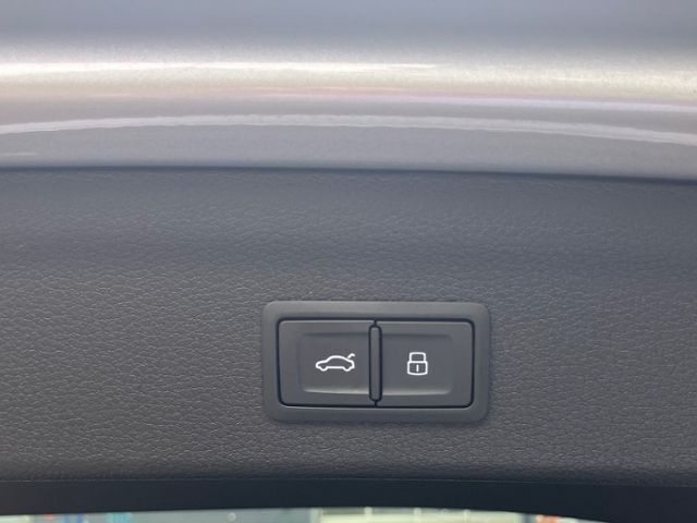 Q3 35 TFSI basis Klima LED Navi Alu