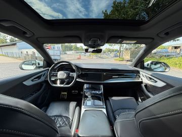 Audi Q8 - 6