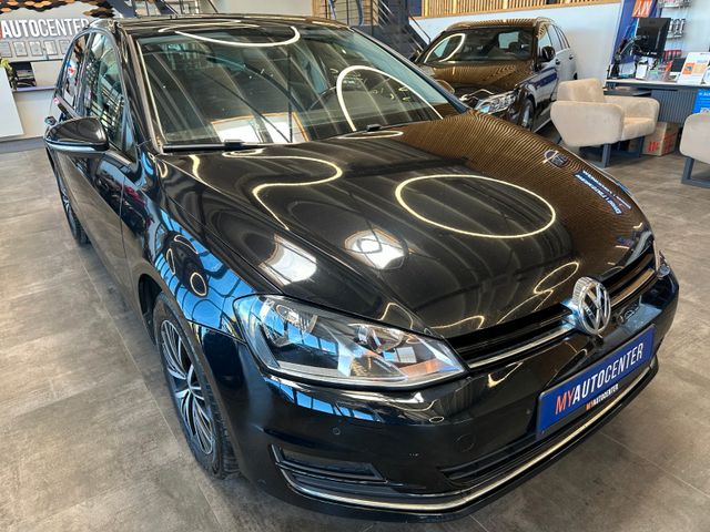 Volkswagen Golf VII Lim. Allstar BMT *Navi*