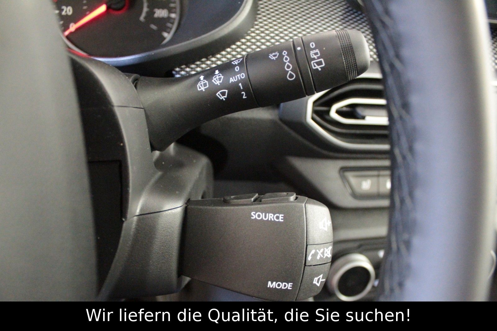 Fahrzeugabbildung Dacia Sandero Eco-G 100 Expression*Winterpaket*