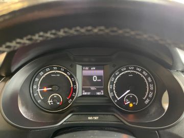 Skoda Octavia Combi RS *TEMPOMAT*NAVI*AHK*BI-XENON*