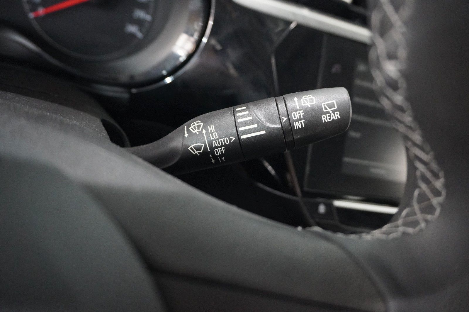 Fahrzeugabbildung Opel Corsa F 1.2 ELEGANCE NAVI/LED/KAMERA/SPORT/DAB+