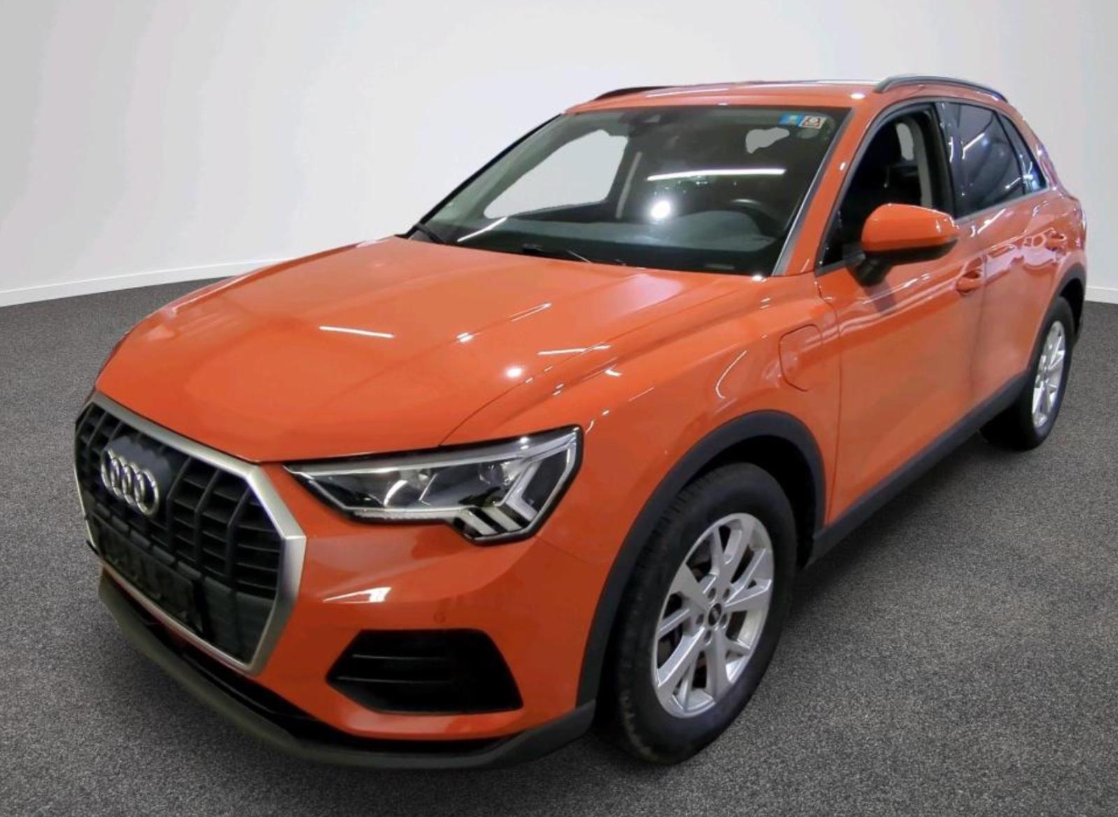 Audi Q3 45 TFSI e Matrix/Navi/17800netto