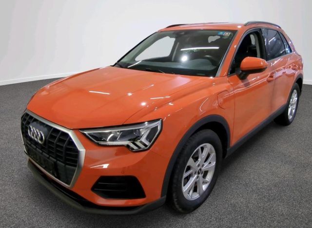 AUDI Q3 45 TFSI e Matrix/Navi/17800netto