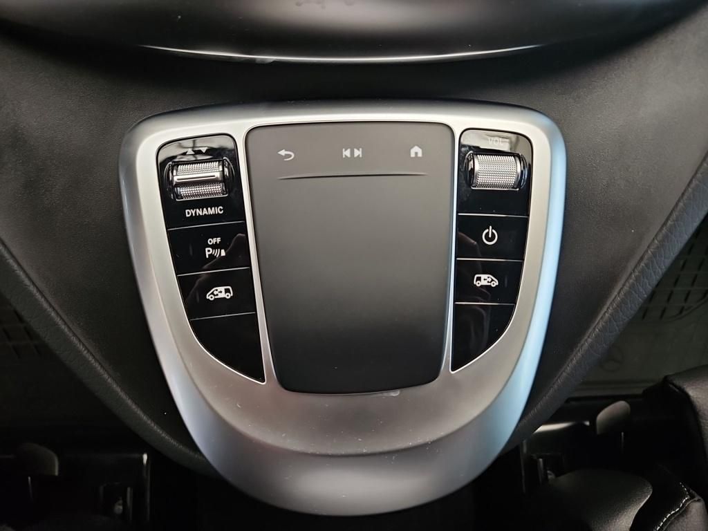 Fahrzeugabbildung Mercedes-Benz EQV 300 AVG extralang 8 Sitze 3x Klima ele. ST