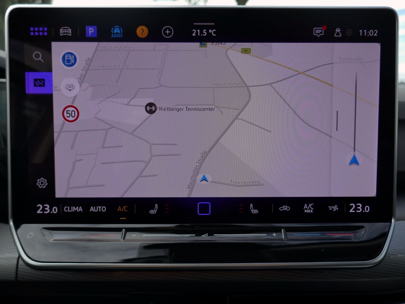 Fahrzeugabbildung Volkswagen Golf VIII Style 1.5 eTSI DSG | LED RFK ACC Navi