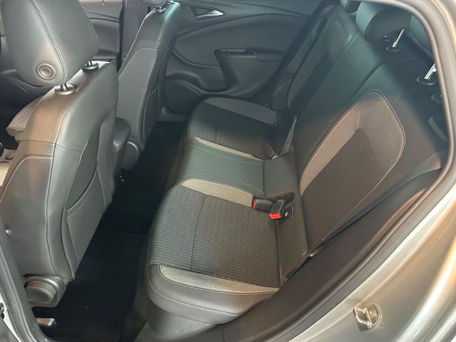 Fahrzeugabbildung Opel Astra K Sports Tourer Elegance SHZ