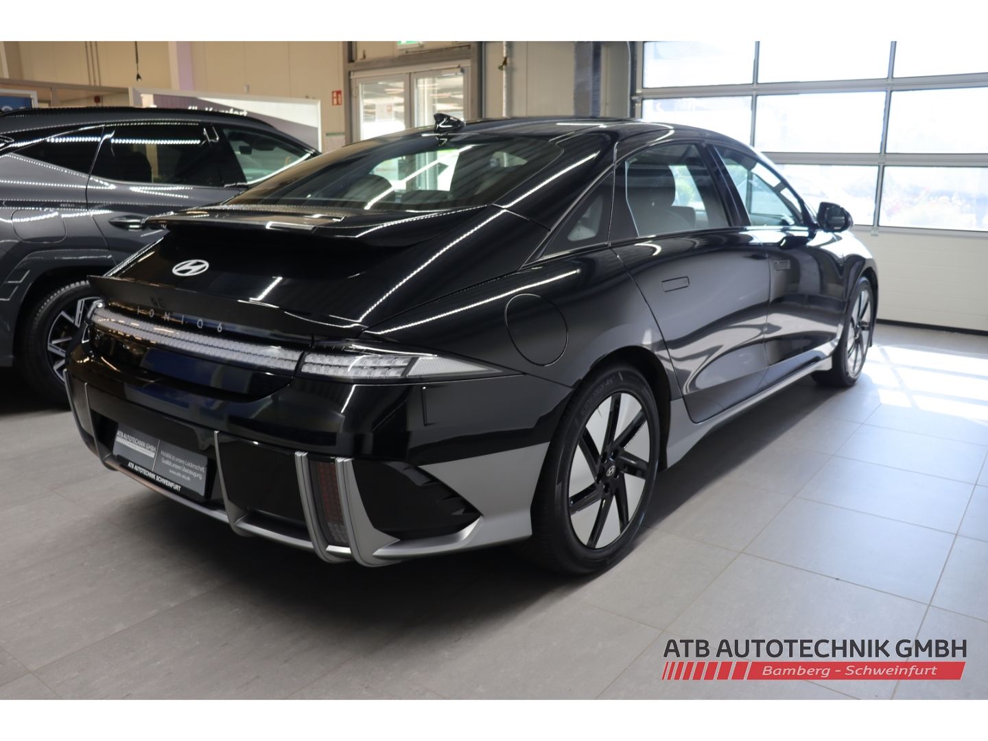 Fahrzeugabbildung Hyundai IONIQ 6 DYNAMIQ 53kWh 97,3% SOH Navi Digitales C