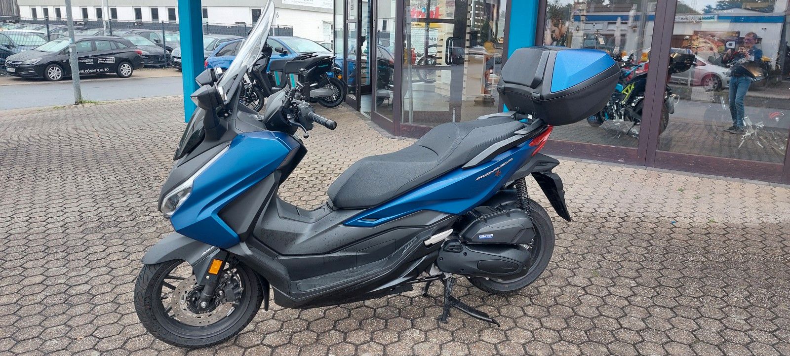 Fahrzeugabbildung Honda Forza 125 AD  NSS 125  Neuzustand 1777 KM