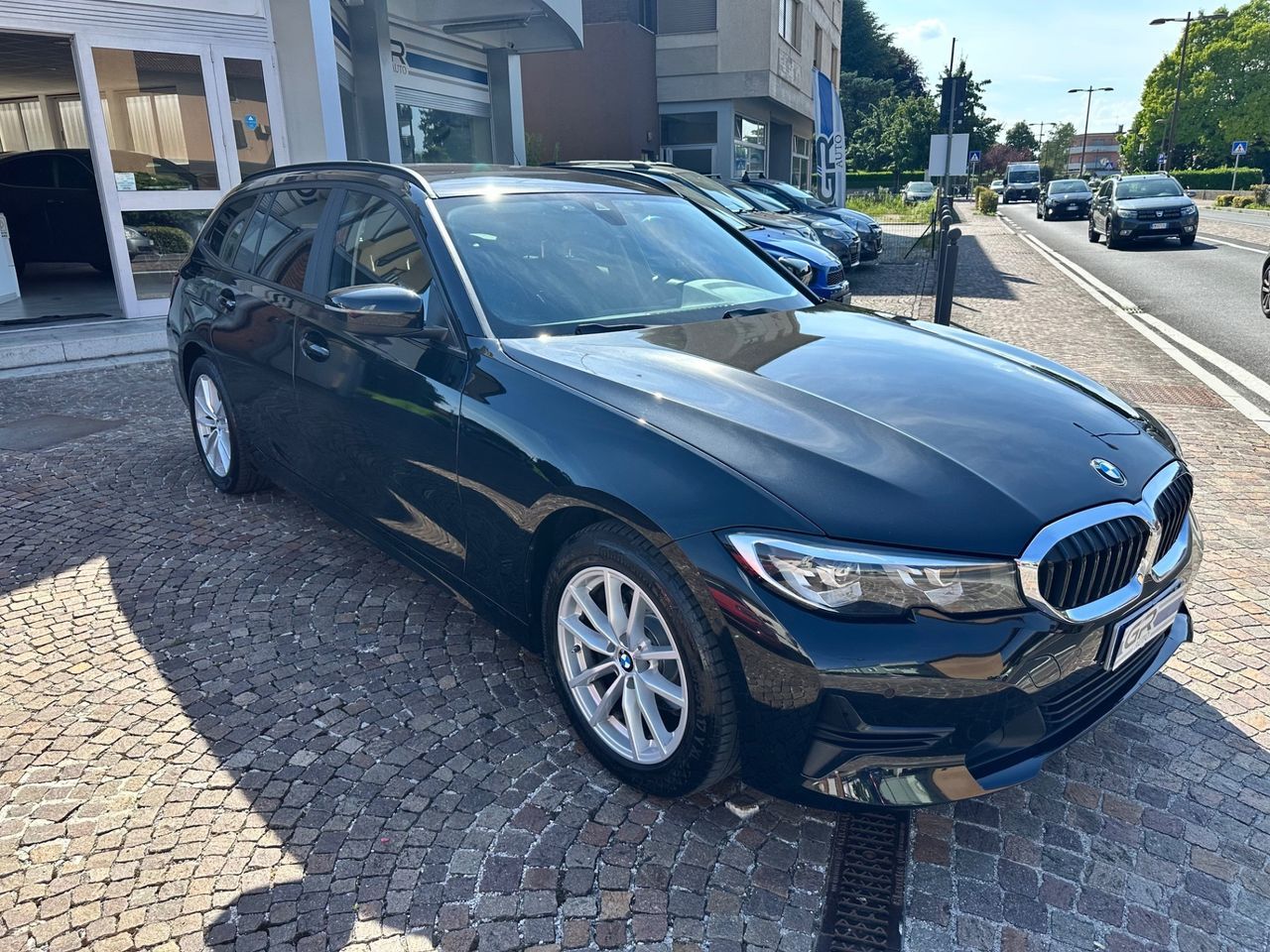 BMW Bmw 320 320d 48V xDrive Touring - Uniproprietari imagem 3