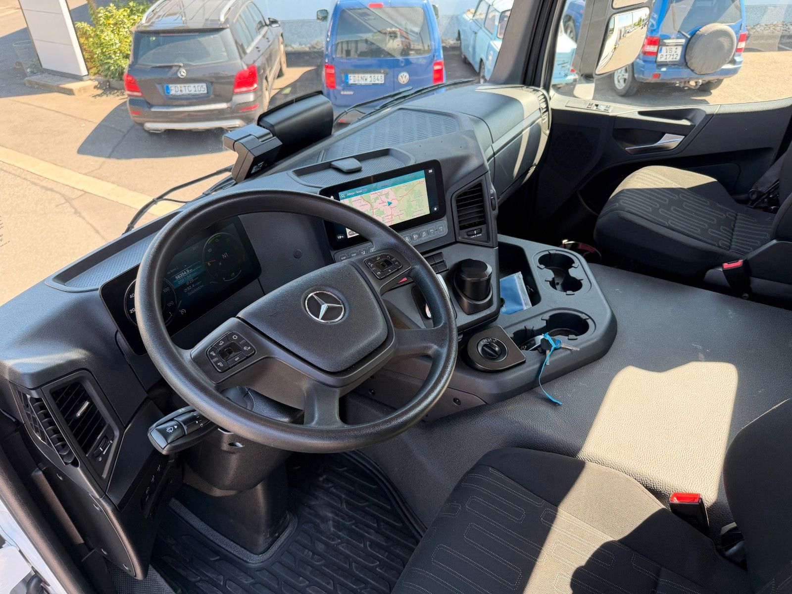 Fahrzeugabbildung Mercedes-Benz Arocs 1832 AK 4x4 Fassi F120B.1.23 E Funk 2xAHK