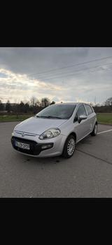 Fiat Punto 1.4 8V Active Active - gebrauchte Fiat Punto aus dem Jahr 2010