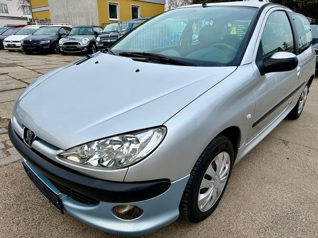 Peugeot 206 1.1 Filou 60 * Allwetterreifen * Servo * EFH