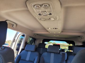 Peugeot Traveller - 7