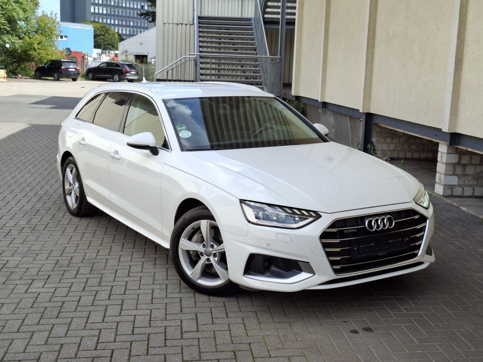 Audi A4 Avant 40 TDI quattro Sport  LED CAM AHK ACC imagem 2