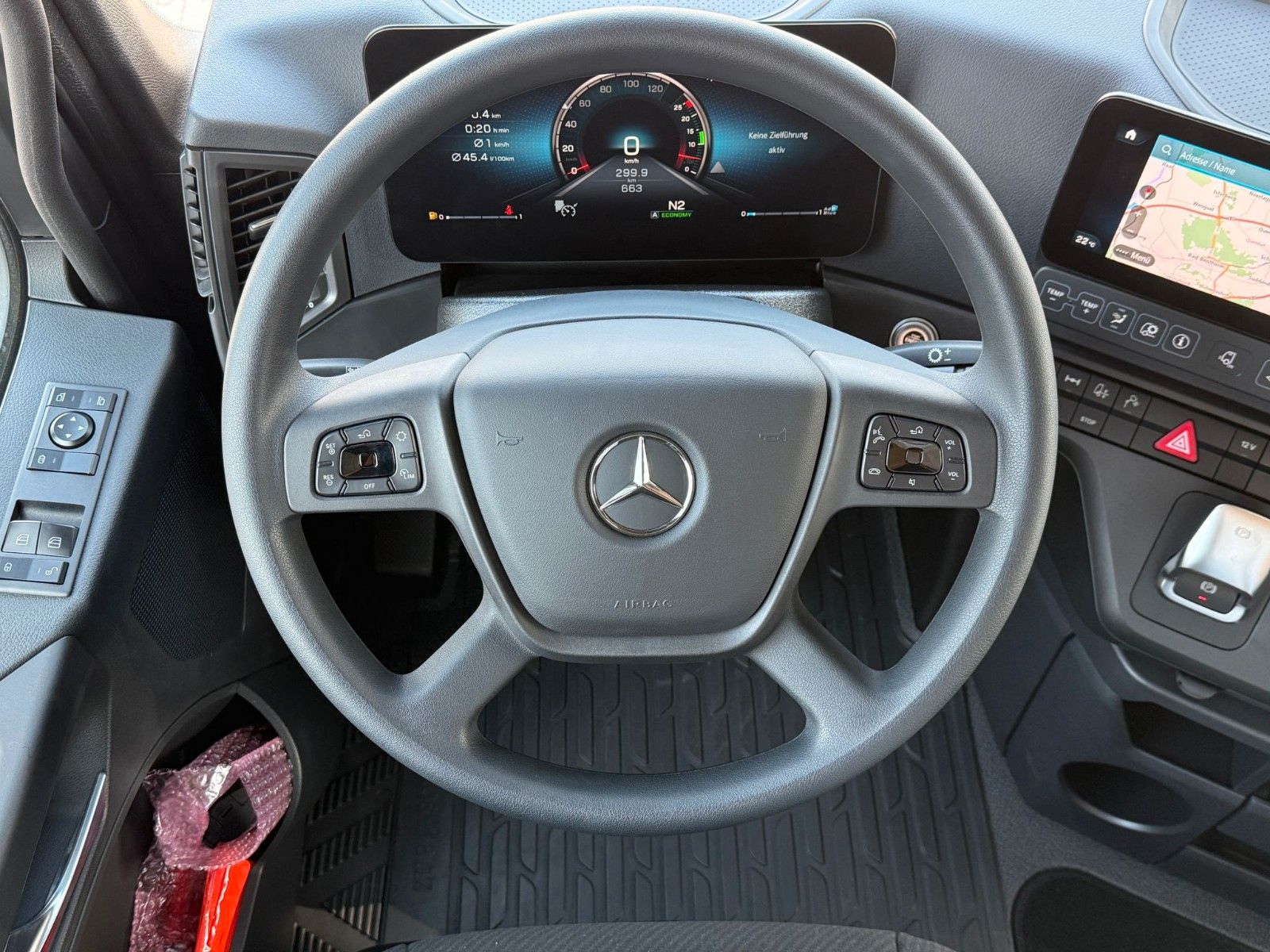 Fahrzeugabbildung Mercedes-Benz Actros 1848 LS BigSpace mit ADR