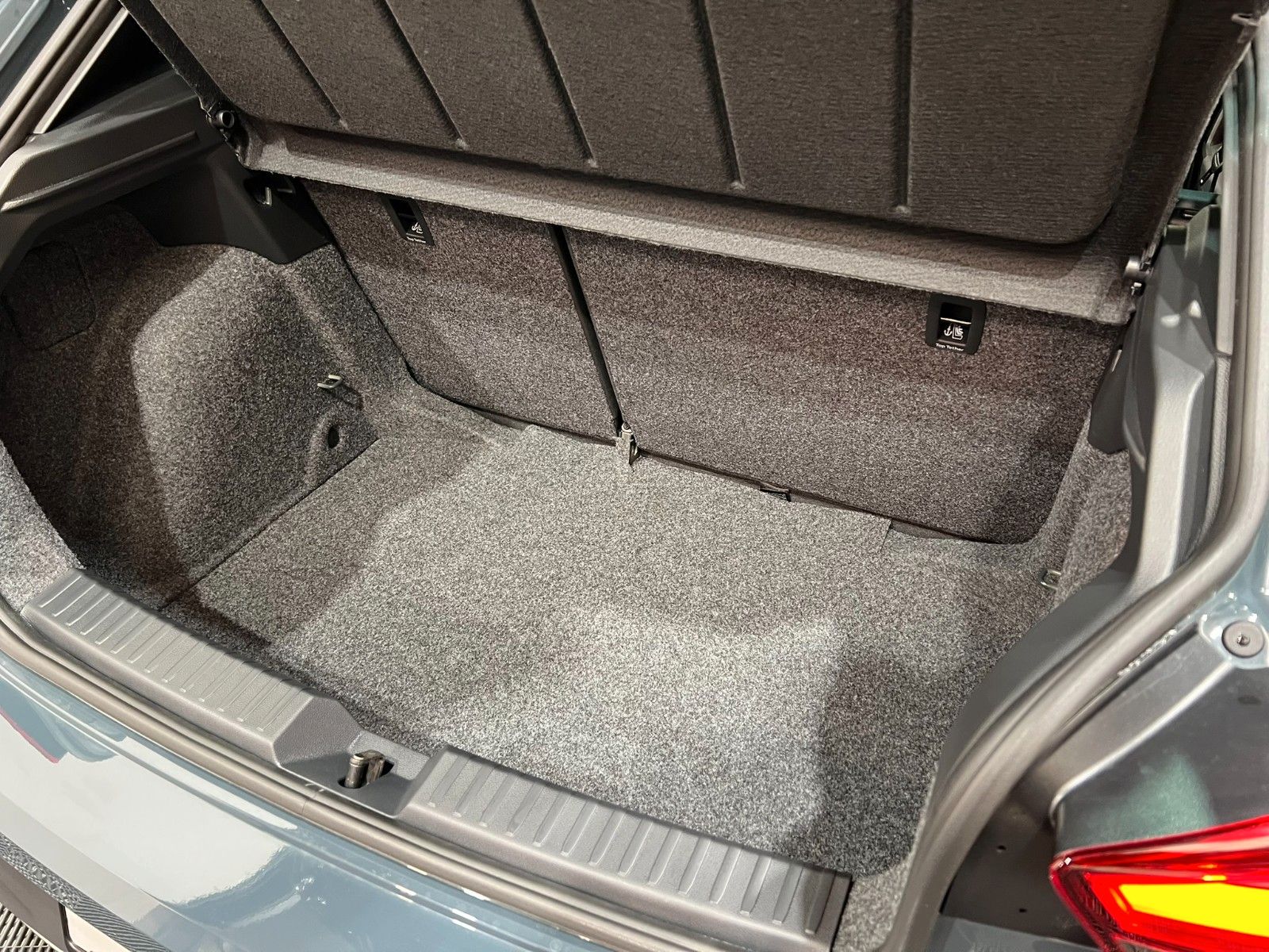 Fahrzeugabbildung SEAT Ibiza 1.0 TSI 85kW FR DSG