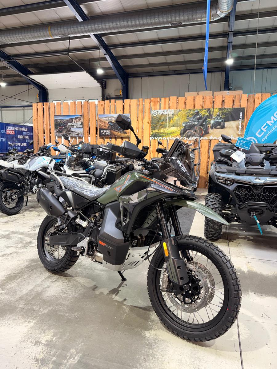 CFMOTO 1000MT-X