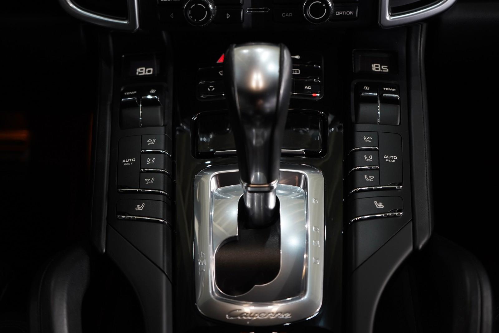 Porsche Cayenne Turbo V8*Navi*Luftfahrwerk*20 Z. Spyder*