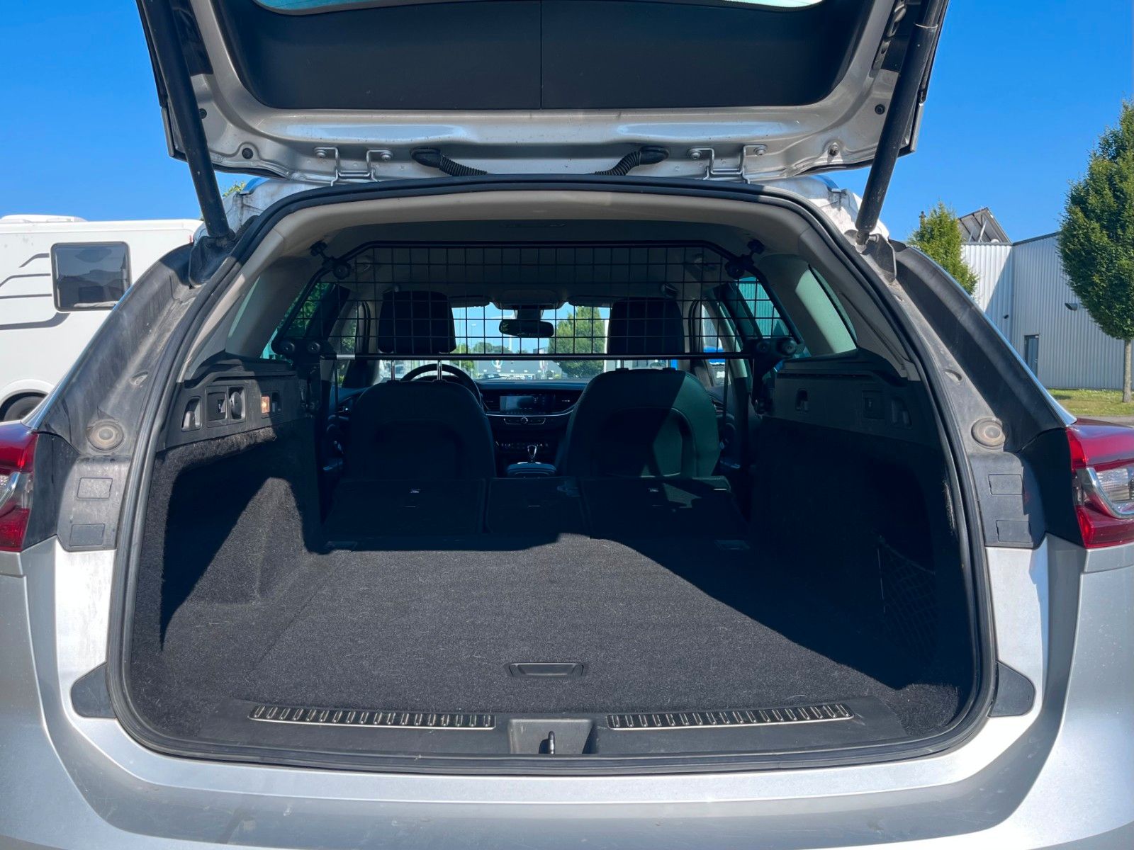 Fahrzeugabbildung Opel Insignia Sports Tourer Country 4x4 - LED, Kamera